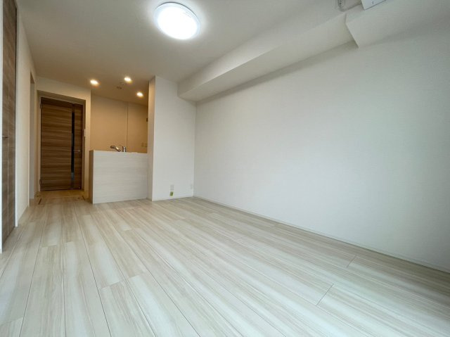 明石市魚住町金ケ崎のアパートの居間・リビング