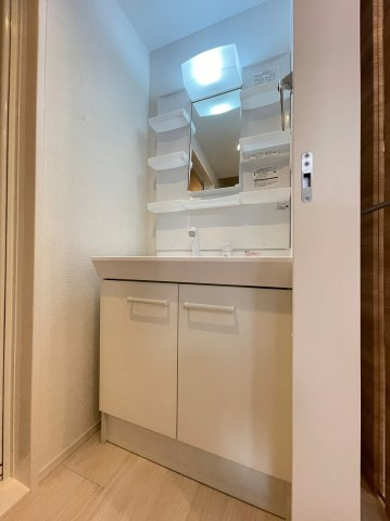 明石市魚住町金ケ崎のアパートの洗面所