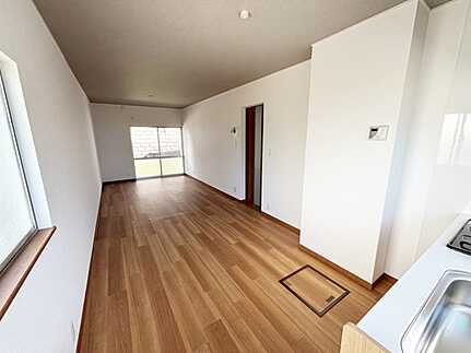 広島市安佐南区相田3丁目　中古一戸建て(JS)の居間・リビング