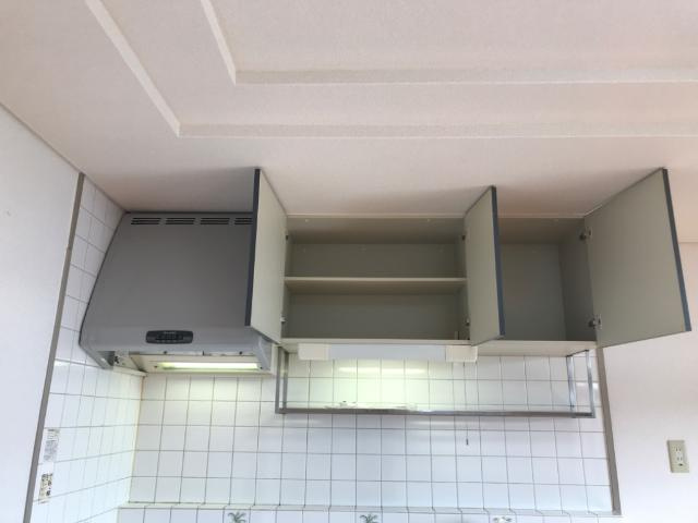 エクセルハイム１０のキッチン|キッチン上部収納