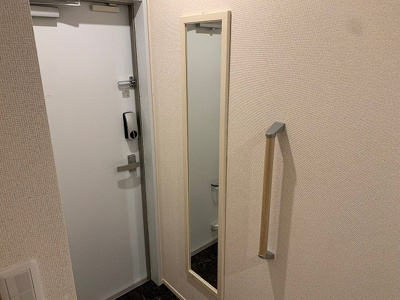 【玄関】 | クレイノスリジエ | 姿見付き　お出かけ前の確認に♪