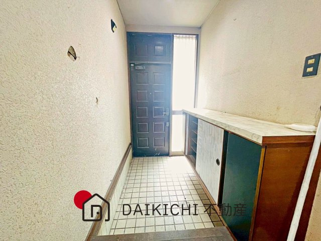 【玄関】 | 桶川市泉1丁目　中古戸建