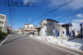 【前面道路含む現地写真】 | 【仲介手数料無料！！】日野市旭が丘5丁目　新築戸建て（全10棟）2号棟　4480万円