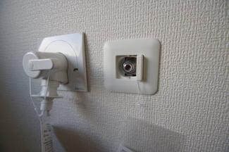 【ランドリースペース】 | 【仲介手数料無料！！】日野市旭が丘5丁目　新築戸建て（全10棟）2号棟　4480万円 | ガス乾燥機用のガス栓が設置されています。