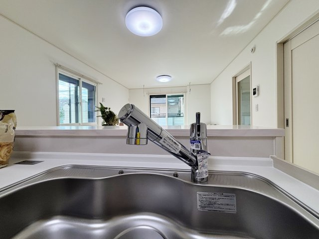 蕨市南町3丁目 全8棟 2号棟のその他|便利な浄水器内蔵水栓