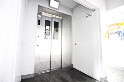 【その他共用部分】 | ハイム伏見A棟 | 【エレベーター】
《ローンの事やお家探しのご相談は（株）ゆいホームにお任せ下さい。ちょっとした疑問にも解りやすくお応えします。》お気軽にどうぞ(^^)/