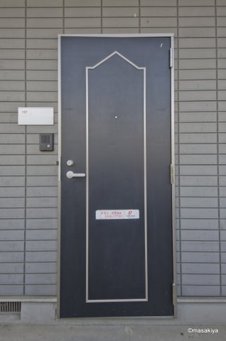 サンライズハイツのエントランス