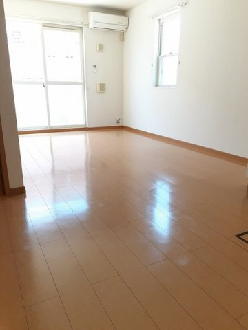 プリムローズ　Ｃの居間・リビング