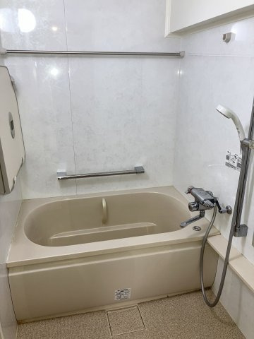 進和山科ハイライフの浴室|１日の疲れを癒す浴室