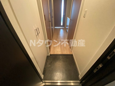 【玄関】 | プレサンス丸の内城雅 | シンプルで使いやすい玄関です