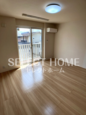 【居間・リビング】 | シャトレ | ゆったり過ごせる居間です