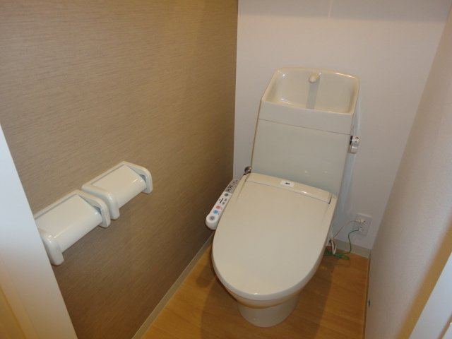 ソレイユⅡのトイレ|シャワー付トイレ