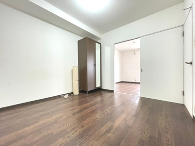 【洋室】 | メゾンドゥアテリア