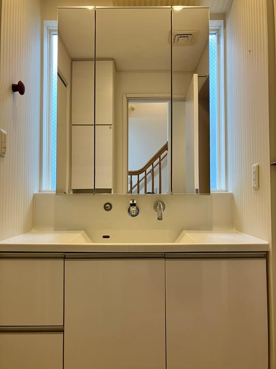 阿佐谷南戸建の洗面所