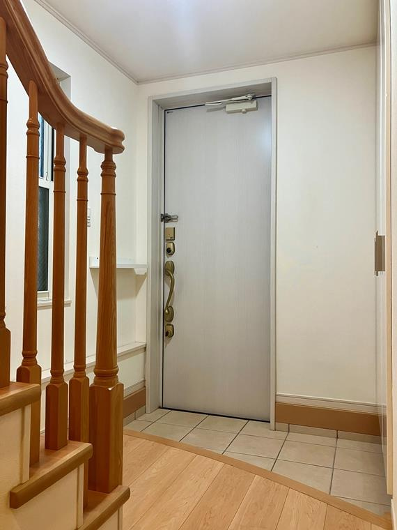 阿佐谷南戸建の玄関