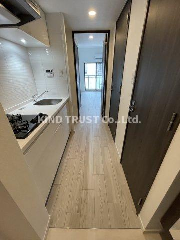 S-RESIDENCE大阪同心の内装|きれいな玄関です