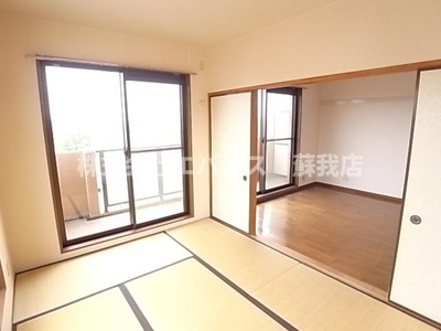 【和室】 | ヒロ末広 | 畳の上でゆっくりとくつろげる和室です