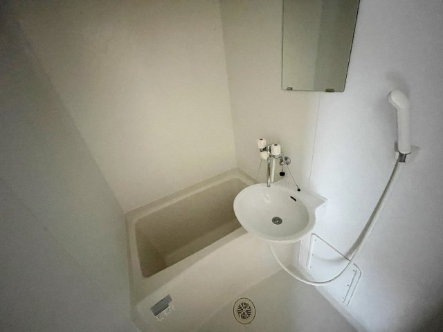 レオパレスＹＯＵの浴室