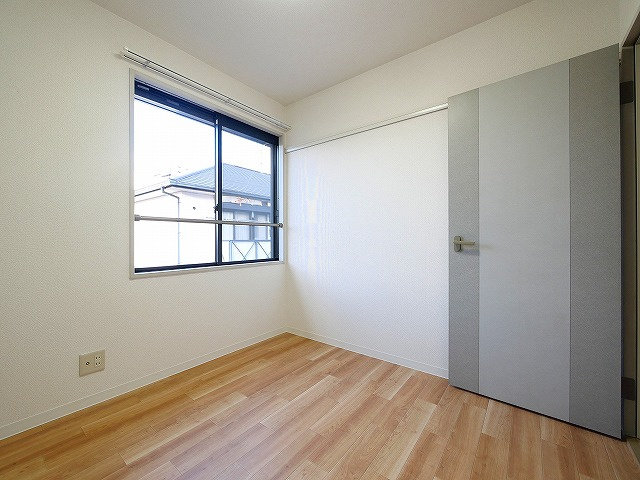 ブリーズ大安寺Ｂ　Ｃの駐車場