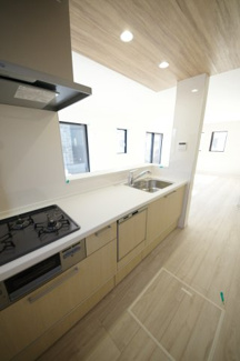 【キッチン】 | 【仲介手数料無料！！】日野市石田1丁目　新築戸建て（全2棟）1号棟　5699万円