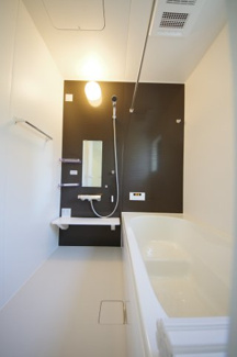 【浴室】 | 【仲介手数料無料！！】日野市石田1丁目　新築戸建て（全2棟）1号棟　5699万円