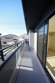 【バルコニー】 | 【仲介手数料無料！！】日野市石田1丁目　新築戸建て（全2棟）1号棟　5699万円