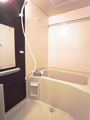 リブリ・祐光の浴室|ゆったり過ごせるお風呂です