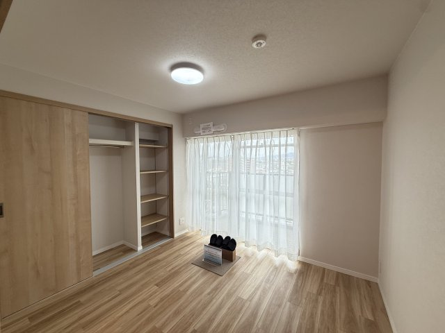 【洋室】メガロコープ西宮(Ⅱ)1号棟 