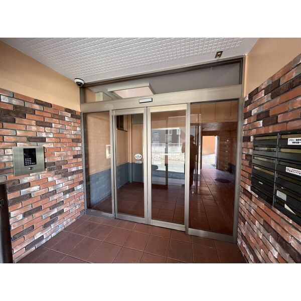 シャインスマイリーのエントランス