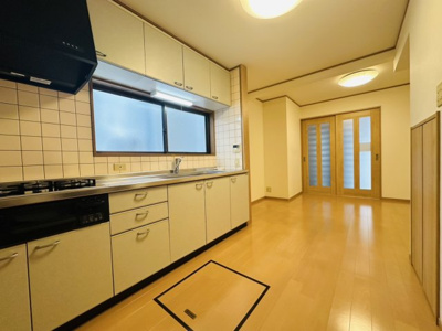 【居間・リビング】 | 鷹峯黒門町　中古テラス