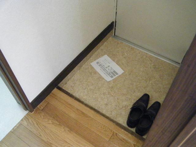 パールハイツの玄関