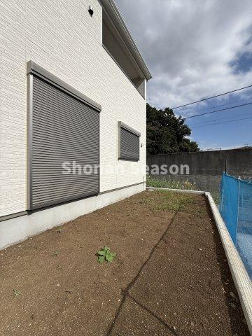 【庭】 | 家庭菜園や夏にはプールをしたり！おうち時間が楽しめるお庭スペースもございます。