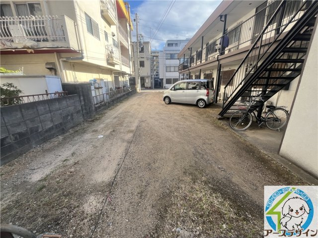 第二久堀荘の駐車場