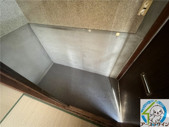 第二久堀荘の玄関