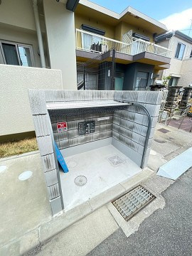 サンドグラスの外観