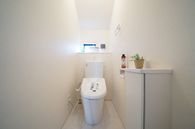 【横浜市旭区市沢町885-41全2棟新築戸建て】★仲介手数料無料★（市沢小学校・左近山中学校）のトイレ
