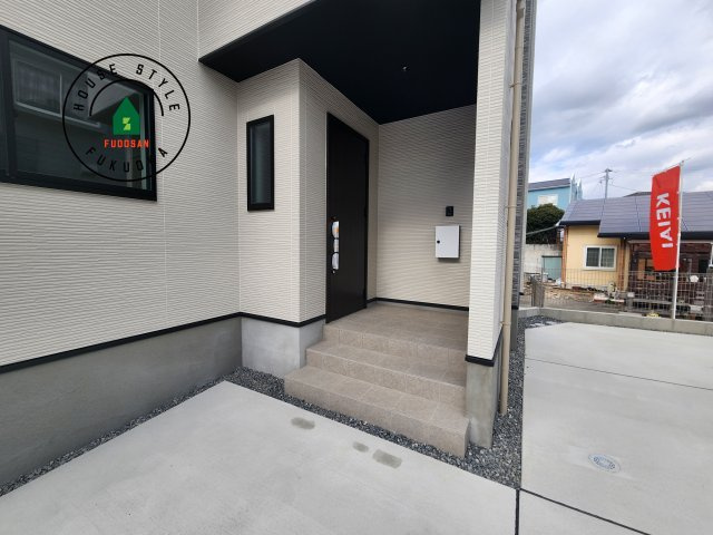 糟屋郡宇美町明神坂3丁目第2-1棟（1号棟）　の玄関|おでかけの時も帰った時も、「我が家」を最初に感じでもらえる素敵な空間に。