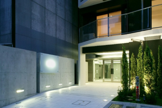 カスタリア麻布十番のエントランス