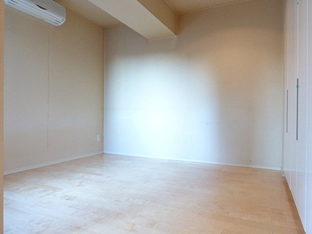 カスタリア麻布十番の居間・リビング