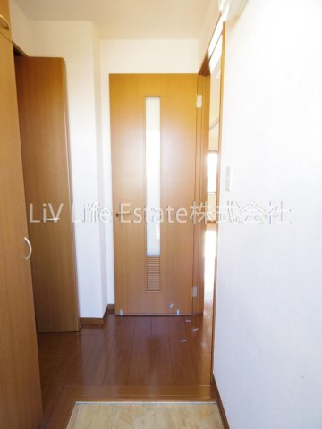 ラ・トゥーエルの玄関