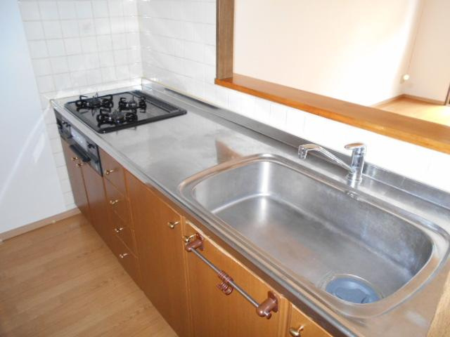 大和マンションのキッチン|使いやすいキッチンです