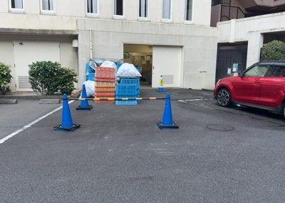 【設備】 | グランレガーロ | 共有部分は、住民なら誰もが使える設備のこと。例えば駐車場やエレベーター、インターネット設備、セキュリティ設備などがあります。他にも、マンションの廊下・外部階段やエントランス・ゴミ置き場などがあります。