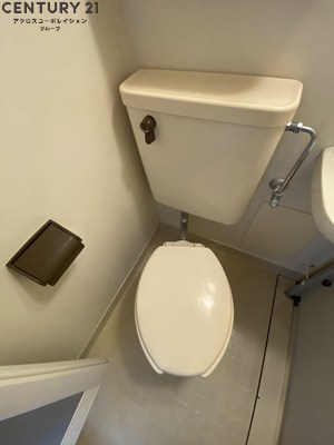 浴室内にトイレがあります☆
