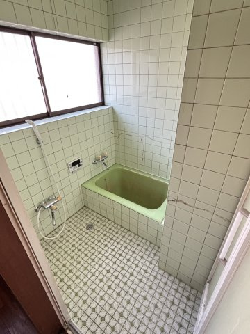 錦町花ノ井　5DKの浴室