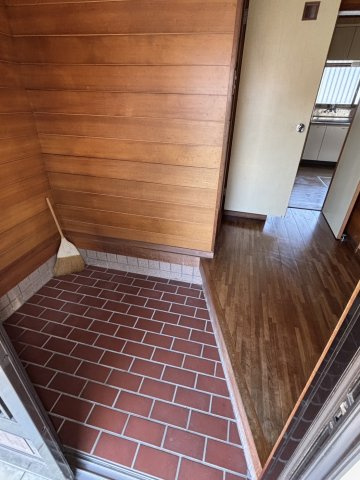 錦町花ノ井　5DKの玄関