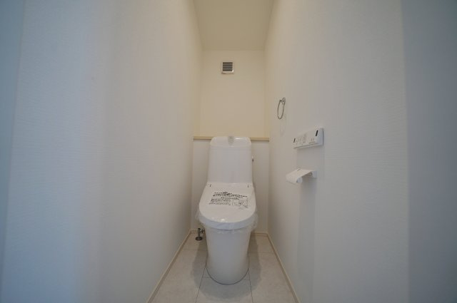 【横浜市旭区今宿南町1750-40新築戸建て】★仲介手数料無料★（今宿南小学校・今宿中学校）のトイレ