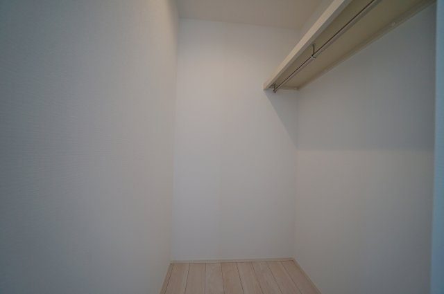 【横浜市旭区今宿南町1750-40新築戸建て】★仲介手数料無料★（今宿南小学校・今宿中学校）の収納