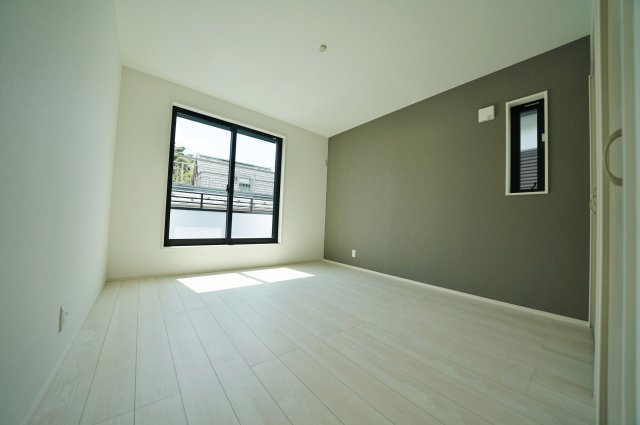 【横浜市旭区今宿南町1750-40新築戸建て】★仲介手数料無料★（今宿南小学校・今宿中学校）の洋室