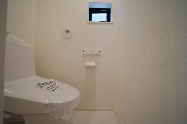 【横浜市旭区今宿南町1750-40新築戸建て】★仲介手数料無料★（今宿南小学校・今宿中学校）のトイレ