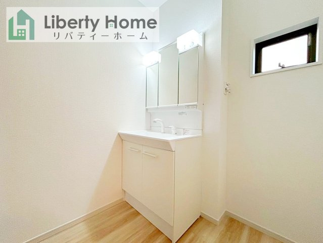 土浦市真鍋9期　新築戸建の独立洗面台